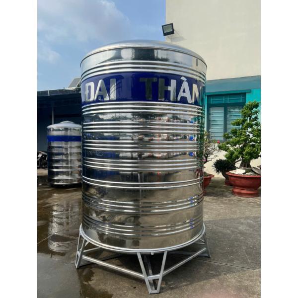 Bồn nước inox Đại Thành 3000L đứng thực tế góc 2