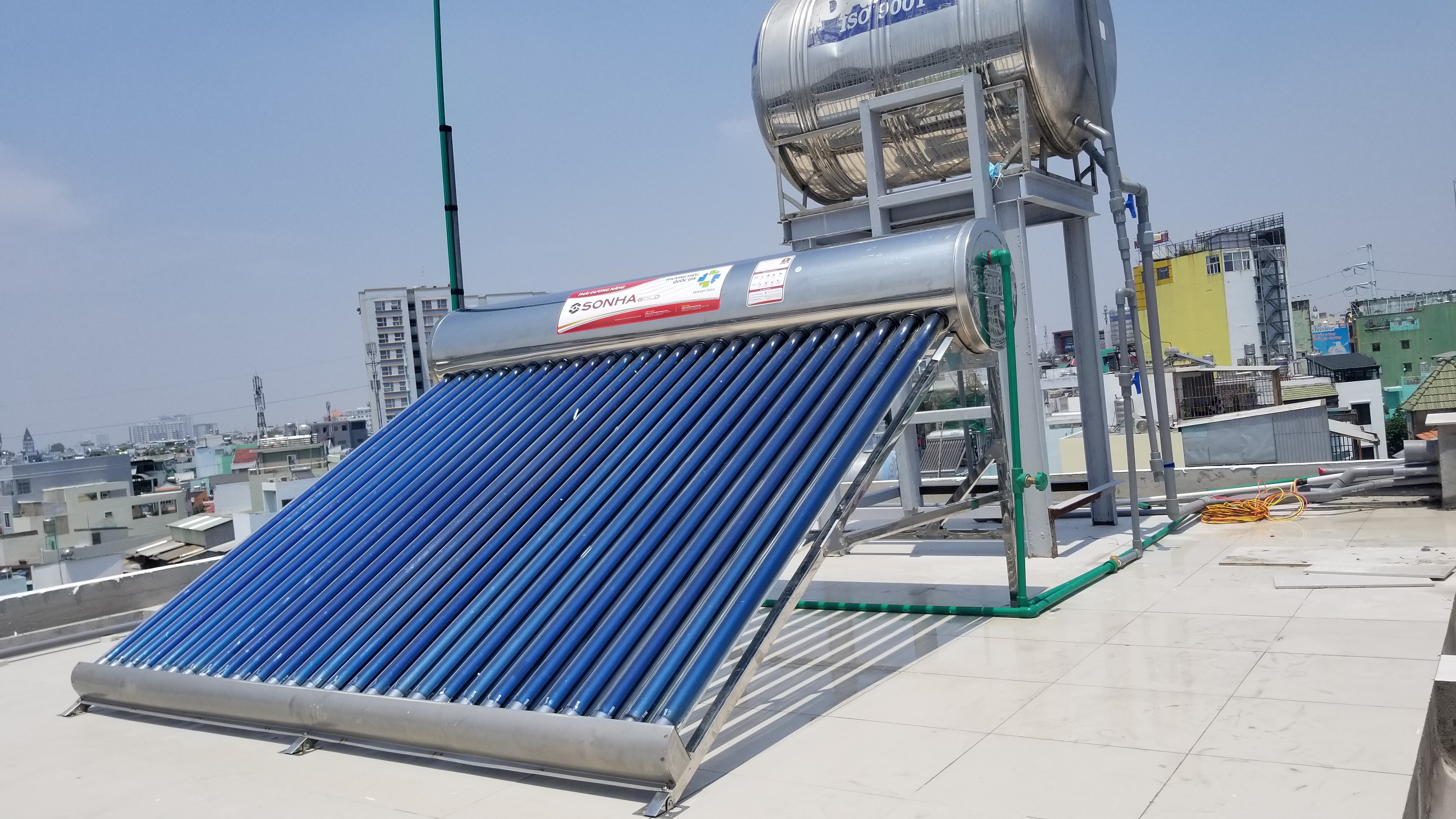 Kiểm tra rò rỉ sau khi lắp bồn nước inox kiểm tra rò rỉ đầu nối sau khi lắp bồn nước inox