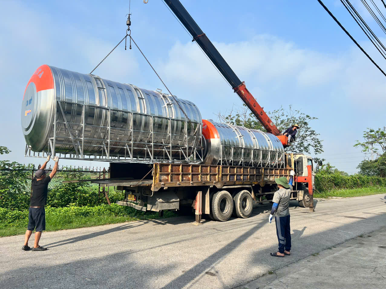 Lắp đặt bồn nước công nghiệp 20000L ngang an toàn