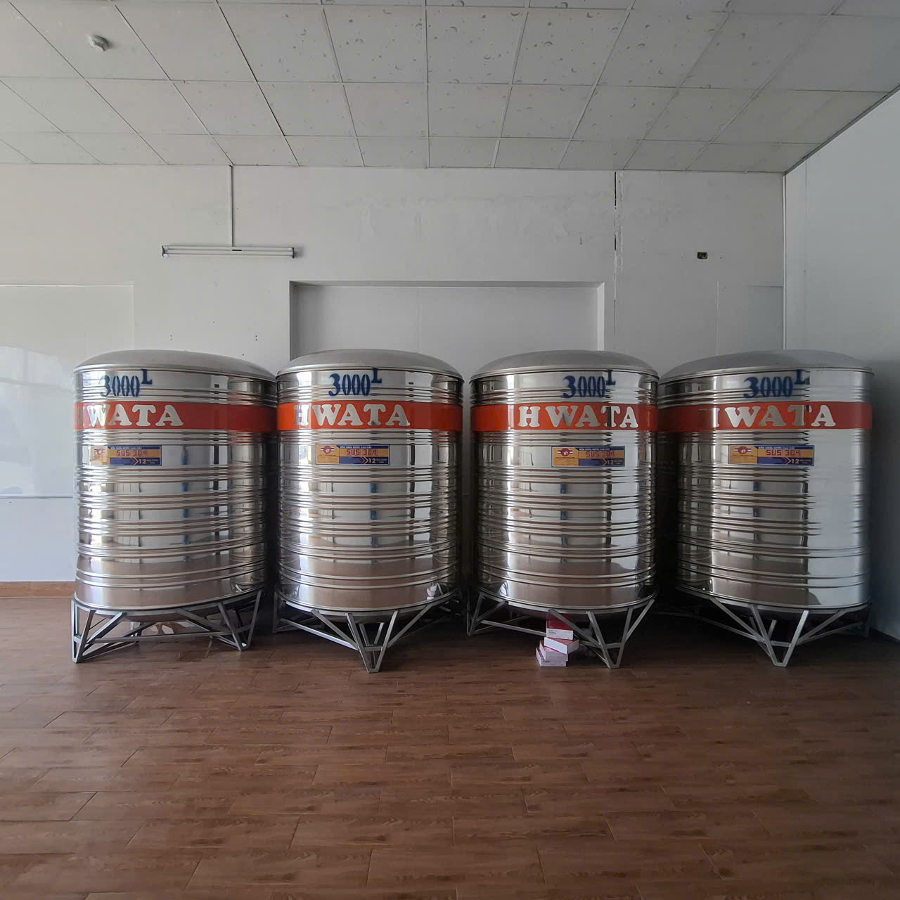 bảng giá bồn nước inox Hwata đứng ngang theo dung tích