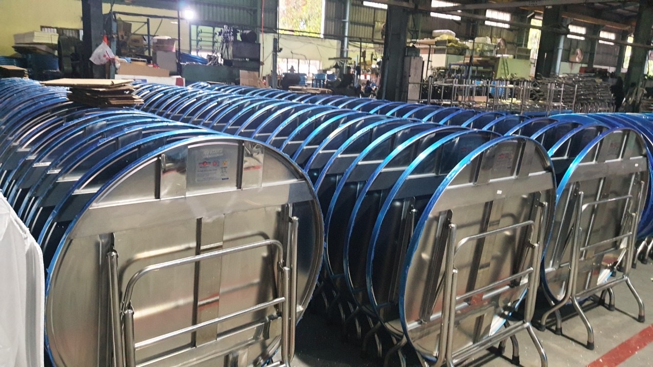 kho bàn inox gấp giao hàng toàn quốc