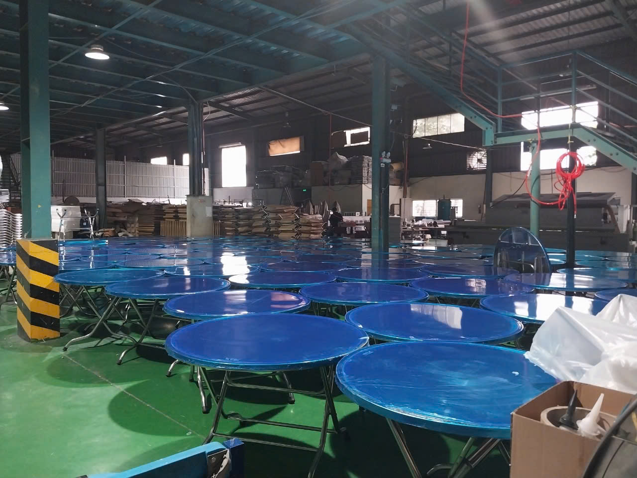 kho bàn inox giao hàng toàn quốc
