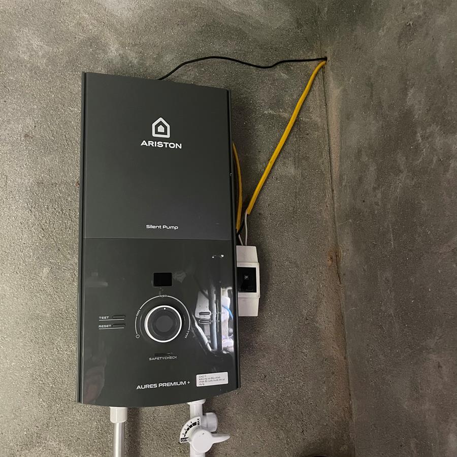 So sánh bình nước nóng trực tiếp và gián tiếp
