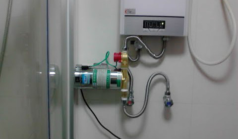 Bơm trợ lực trong bình nước nóng có tác dụng tăng áp lực nước