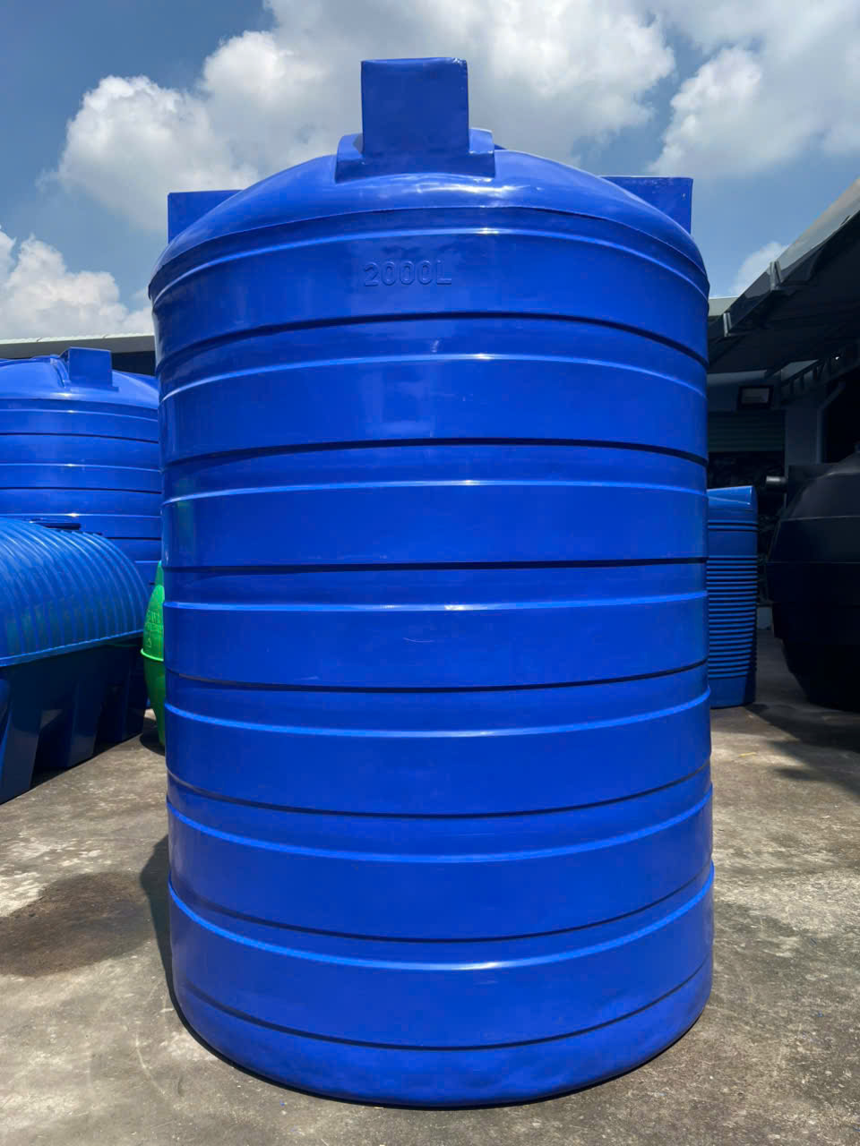 Bồn Nhựa 2000L Đứng tiết kiệm diện tích cho công trình
