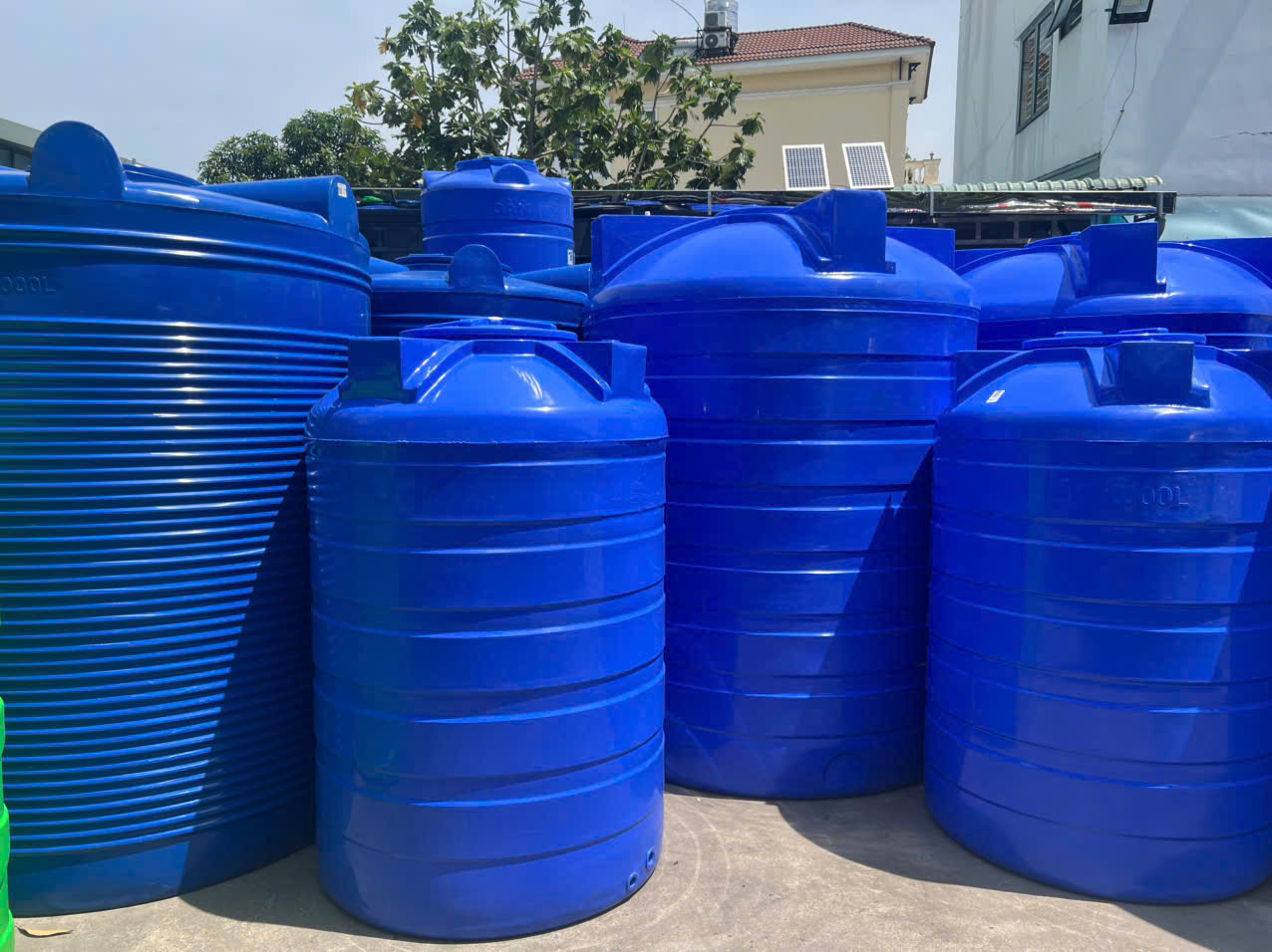 vị trí đặt bồn nước nhựa 700L trên nền phẳng chắc