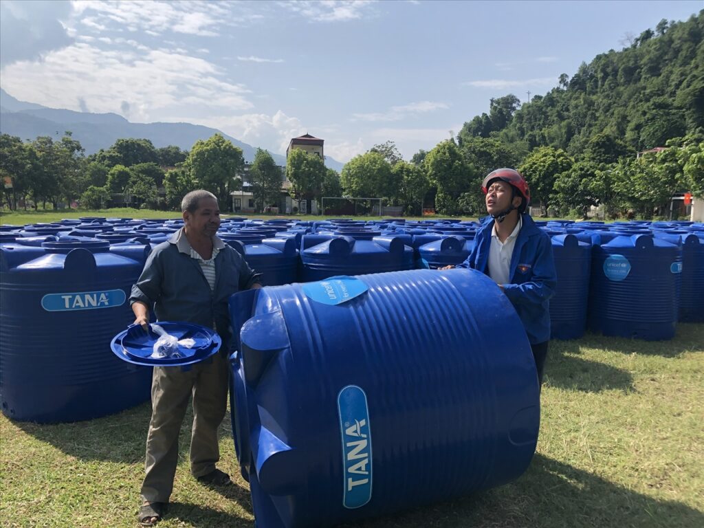 Bồn nhựa ngang 500L đặt cho nhà cấp 4 và phòng trọ