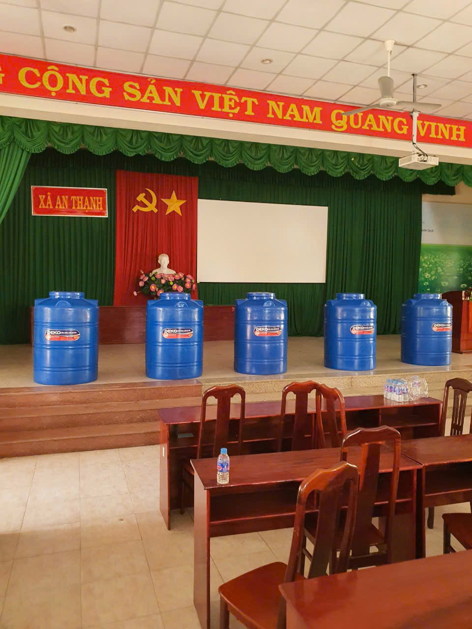 Lắp đặt Bồn Nhựa 300L Đứng an toàn cho gia đình
