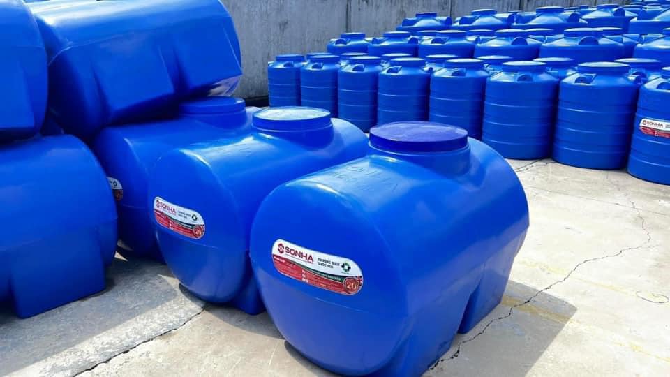 vị trí lắp bồn nước nhựa 300L ngang trên nền phẳng