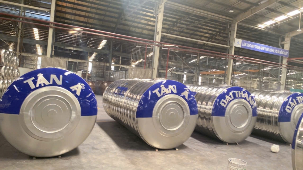 Cách chọn dung tích Bồn Nước Inox Công Nghiệp 12000L Ngang phù hợp